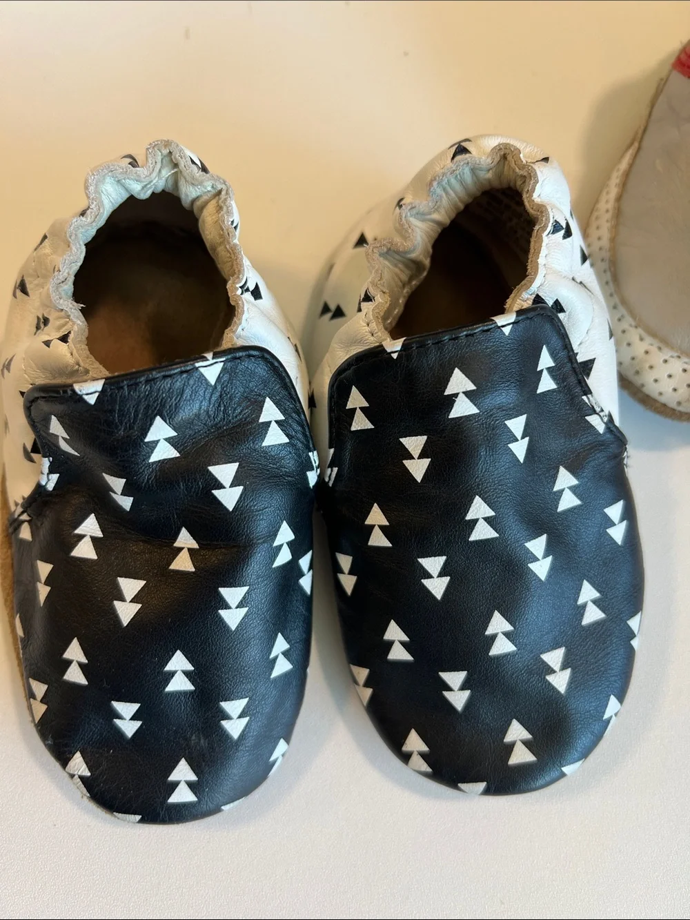 Robeez- 12-18m leather moccasin slip on shoes